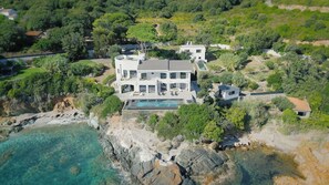 Exterior - 8 Bedroom Villa in tomino (tomino)