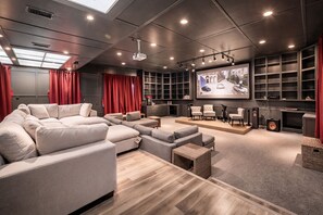 Unclassified image, 4 of 71, button