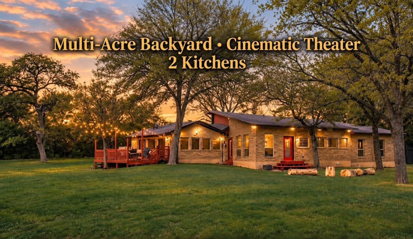 Cinematic media room and 2 full kitchens — 10 minutes to the airport & COTA