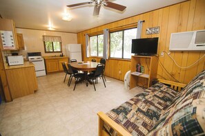 Interior - Paddle Inn, 3BR lakefront cabin on the Horseshoe Chain of Lakes in Richmond, MN (Richmond)