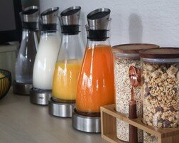 Café da manhã continental todos os dias mediante uma taxa