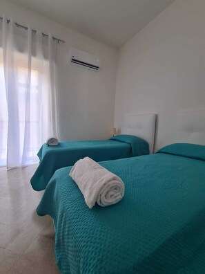 2 soverom, strykejern/-brett, wi-fi og sengetøy