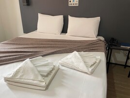 Wifi gratis y ropa de cama 