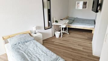 1 Schlafzimmer, Schreibtisch, Reisekinderbett, kostenloses WLAN