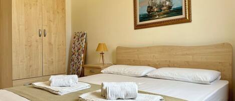 2 Schlafzimmer, Bügeleisen/Bügelbrett, WLAN