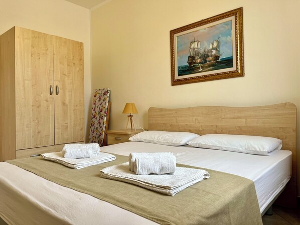 2 Schlafzimmer, Bügeleisen/Bügelbrett, WLAN