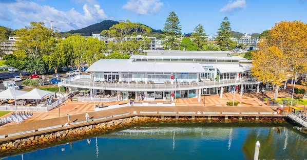 Exterior - Yarramundi, 7-47 Magnus St - spectacular views in the heart of Nelson Bay (Nelson Bay)