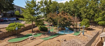 Lakeview Cottage home in Tan-Tar-A / Margaritaville Resort in Osage Beach. 