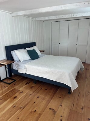 2 habitaciones, tabla de planchar con plancha, cuna de viaje y wifi 