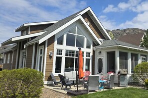 Exterior - Sunrock Meadow Cottage on Osoyoos Lake 113 (Osoyoos)