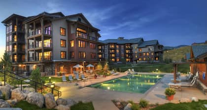 Newly built home with pool, hot tub, & gym - walk to gondola