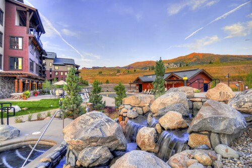 Newly built home with pool, hot tub, & gym - walk to gondola