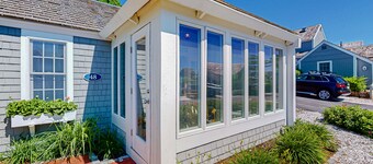 Charming Seaside Cottage Central to the Beach and New Seabury Resort Community