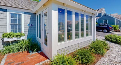 Charming Seaside Cottage Central to the Beach and New Seabury Resort Community