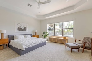 4 habitaciones, tabla de planchar con plancha, cuna de viaje y wifi 
