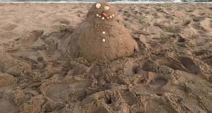 One bedroom private apt 2 blocks to beach