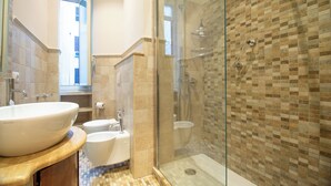Business Double Room | Bathroom | Free toiletries, hair dryer - Cunabu Emilio (Rome)
