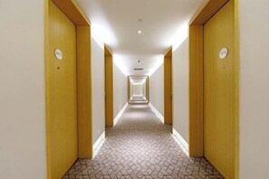 Interior - JI Hotel (Shanghai Hongqiao National Exhibition and Convention Center) (Shanghai)