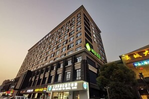 Exterior - Ji Hotel (Shanghai)