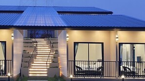 施設の正面