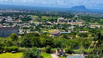 Comfort-Doppelzimmer, 1 Queen-Bett, Balkon, Bergblick | Balkon