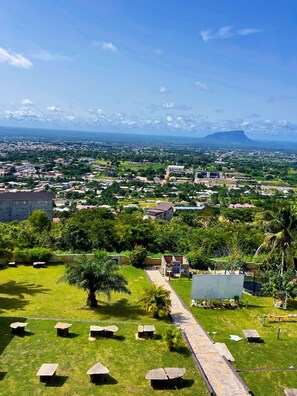 Comfort Double Room, 1 Queen Bed, Balcony, Mountain View | Balcony - African Hill Resort (Ho)