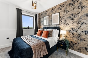 2 bedrooms, iron/ironing board, Internet, bed sheets - Stylish Two-Bedroom Flat in Norwich (Norwich)