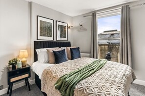 2 soverom, strykejern/-brett, wi-fi og sengetøy