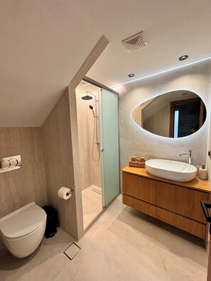 Hair dryer, towels, soap, toilet paper