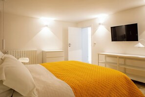 Apartment | 1 bedroom, iron/ironing board, cots/infant beds, free WiFi - Helios Duplex a due passi da Ortigia by Wonderful Italy (Syracuse)