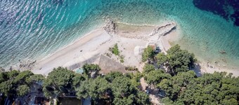 Beachfront Villa near Zlatni rat