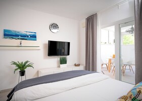 Wifi gratis y ropa de cama 