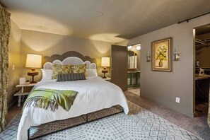 5 Schlafzimmer, Schreibtisch, BĂŒgeleisen/BĂŒgelbrett, Reisekinderbett