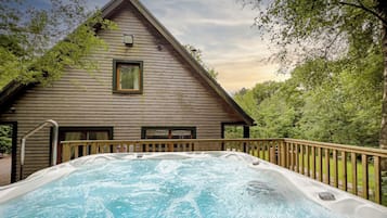 Bain à remous extérieur