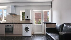 Room, 1 Bedroom, City View | Living room