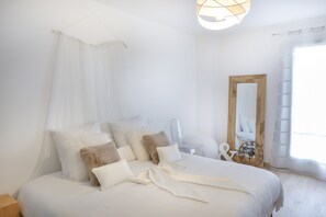 4 habitaciones, tabla de planchar con plancha y wifi gratis 