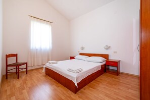 Apartment, 3 Bedrooms, Balcony, Garden View | 3 bedrooms - Comfortable Apartments Malina C6 br 8 (Novalja)