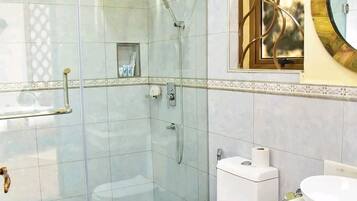 Free toiletries, slippers