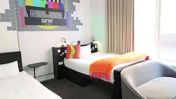 Quarto standard, 1 cama Queen | Wi-Fi de cortesia