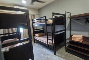 3 Schlafzimmer, Bügeleisen/Bügelbrett, WLAN