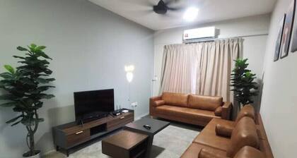 Mahkota Cheras 3R 2parking 8pax Comfy Sofa&Bed