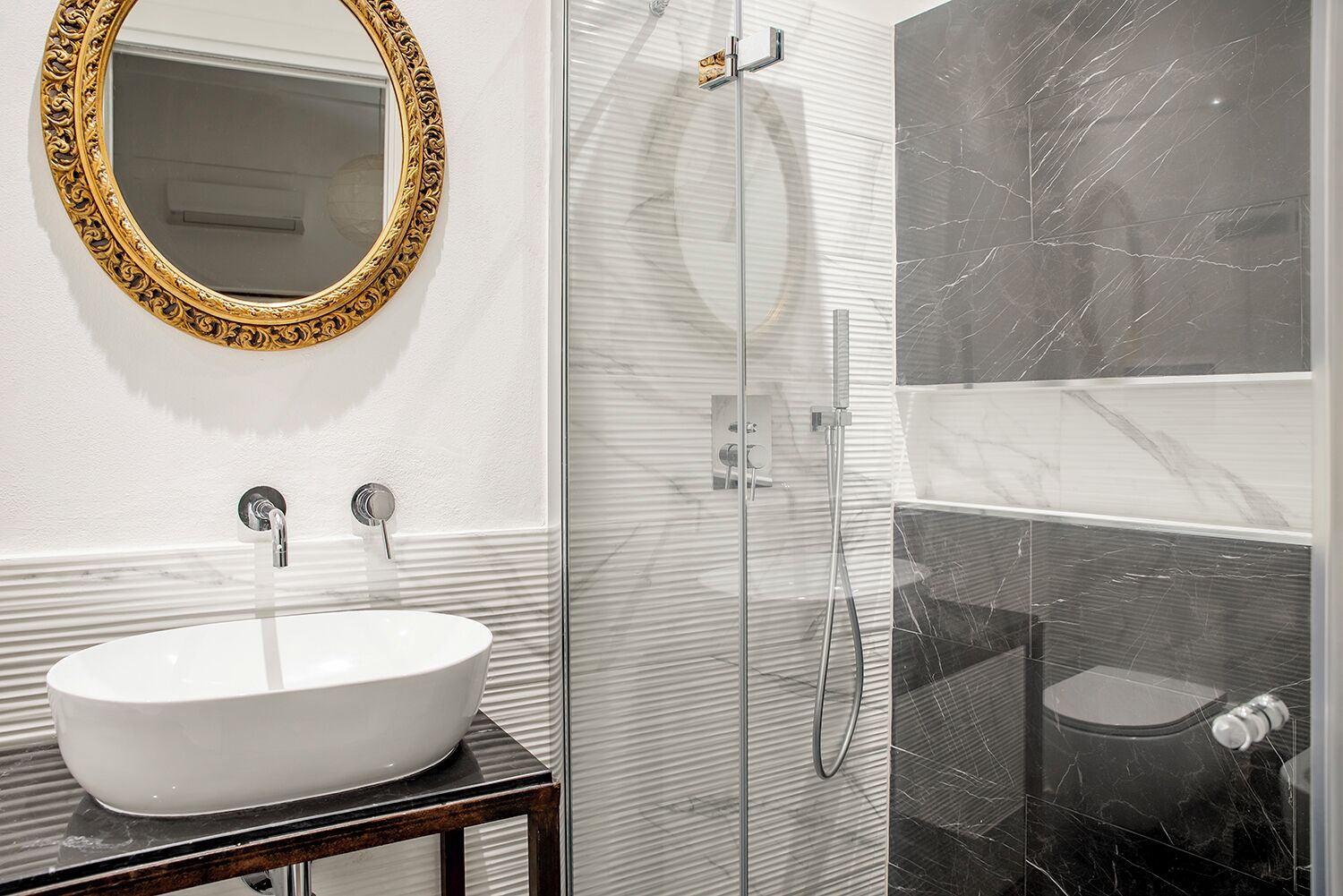Apartamento, balcón | Baño