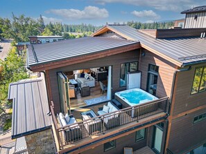 Terrace/patio - Luxurious Downtown Penthouse w/ Hot Tub! (Whitefish)