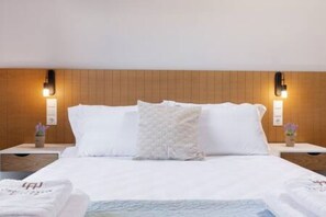 2 bedrooms, iron/ironing board, WiFi, bed sheets - Onore Sunset Suite & pool | Dasia (Dassia)