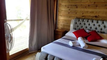 Premium Cabin, Beach View | 1 bedroom, hypo-allergenic bedding, free WiFi, bed sheets