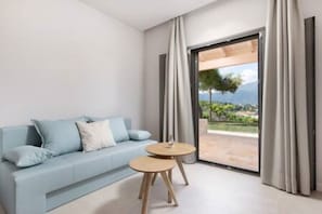 TV - Onore Lake Suite & pool | Dasia (Dassia)