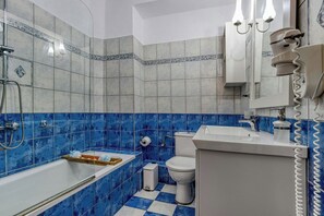 Handtücher, Seife, Shampoo
