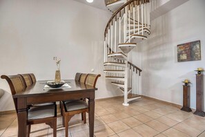 Dining - Villa Nikos by Tsiolis family ★ shared pool (Katavolos)