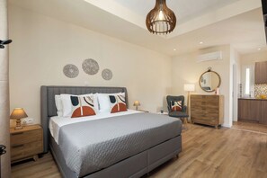 2 habitaciones, tabla de planchar con plancha y ropa de cama 