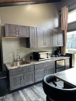 Microones i cafetera i tetera